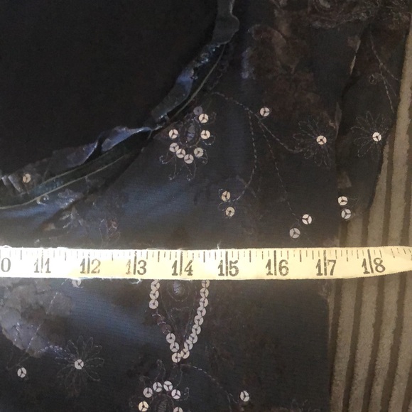 VINTAGE top with sequins size small/medium - Picture 8 of 11